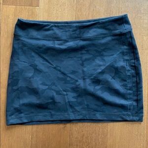 Lululemon camo mini skirt